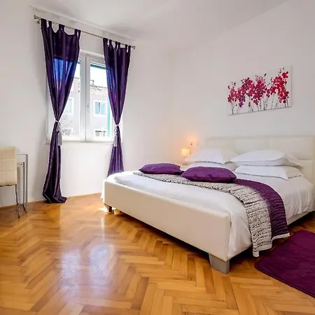 Palomar Luxury شقة